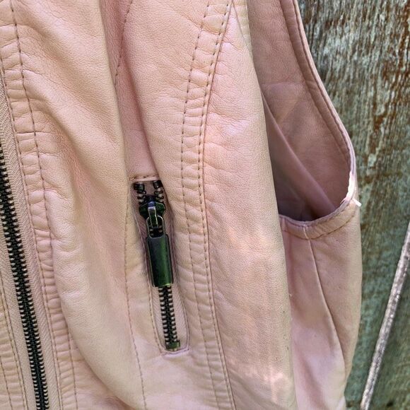 Vanity sleeveless faux leather vest zip up - Picture 3 of 12